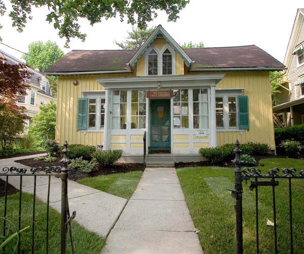Riverton Free Library