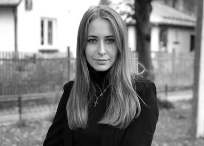 Яна Сафронова